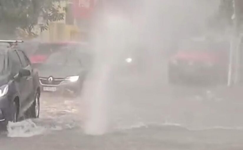 Líquidos cloacales en la avenida San Martín de Santa Rosa