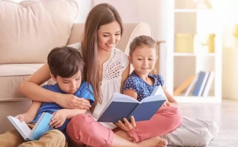 ¿Cuánto cobra una niñera por hora y mes en marzo de 2025?