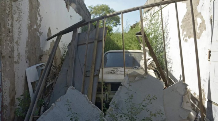 Pareja es notificada por usurpación en vivienda abandonada de Santa Rosa