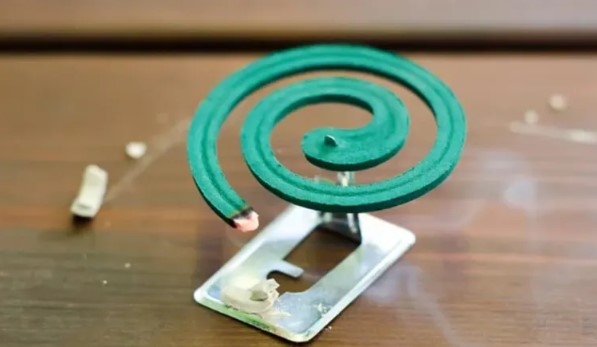 Incendio en vivienda de Santa Rosa, por un espiral para mosquitos