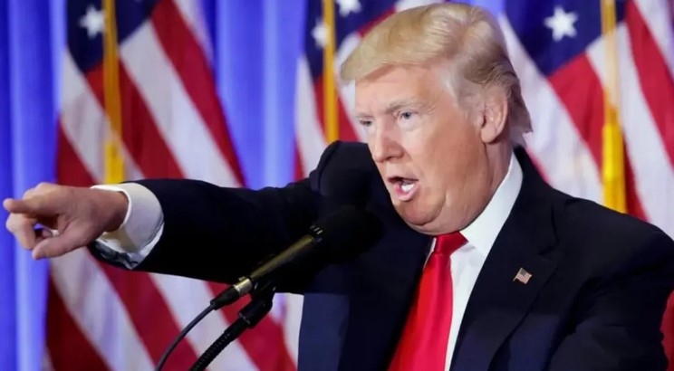 Trump anuncia aranceles de un 25% para los automóviles no fabricados en EE.UU.