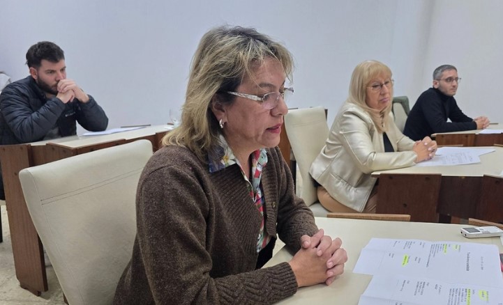 Escándalo en Eduardo Castex: Concejala de JxC cobró sobresueldos de «presentismo» y desata polémica