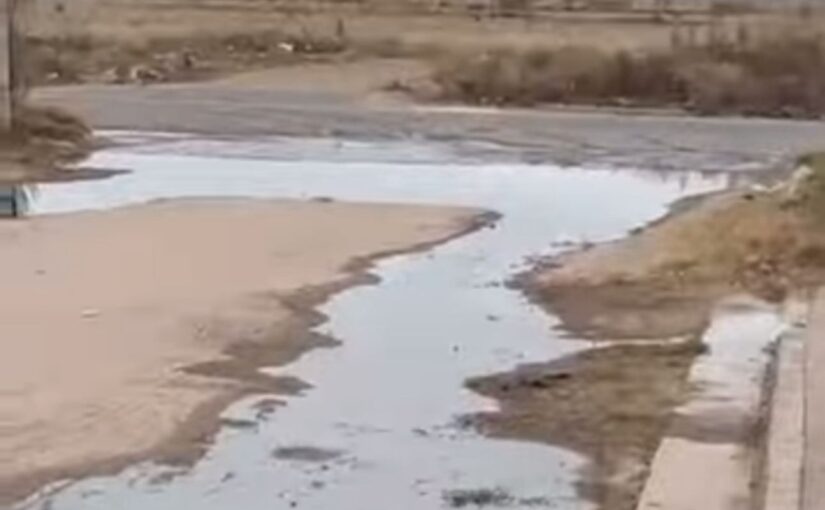 Drama sanitario en Barrio Nelson Mandela: Familia vive entre aguas cloacales y sin respuestas