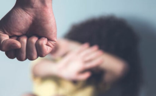 Una vecina de Winifreda denuncia el calvario que viven tres niños al cuidado de su padre