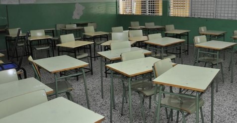 “Me amenazó con que tiene conocidos en la política, y me dio nombres y apellidos, y a que líneas pertenecen.» :Cesantía de una docente en 25 de Mayo