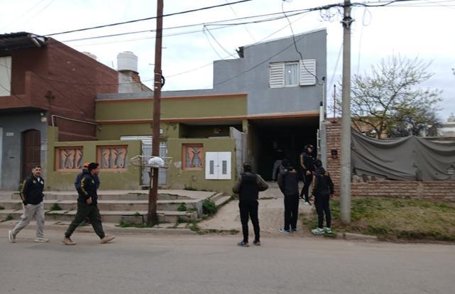 Detuvieron a un hombre por un millonario robo en un departamento de Santa Rosa