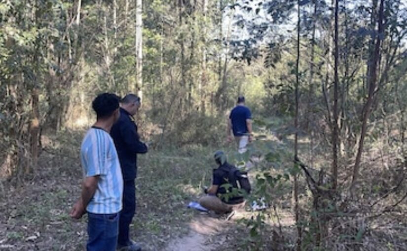 Detuvieron a un hombre que atacó con un arma y un cuchillo a otro tras citarse con su pareja en Esquina